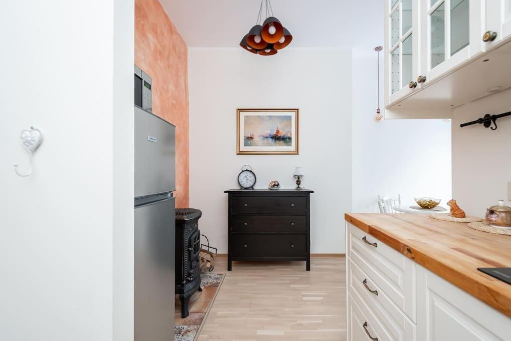 Cozy Studio Apartment Tallinn Luaran gambar